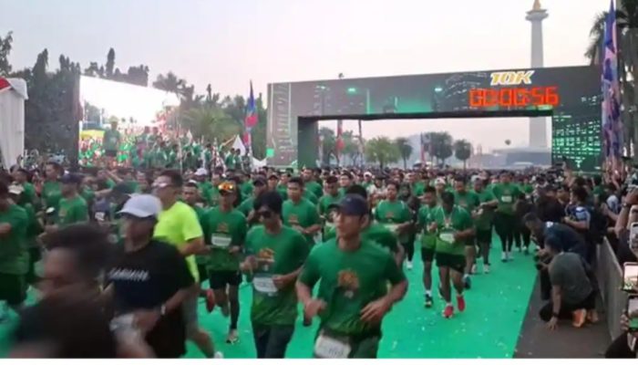 Ribuan Pelari dan Pameran Alutsista Meriahkan HUT ke-65 Kostrad di Monas Jakarta